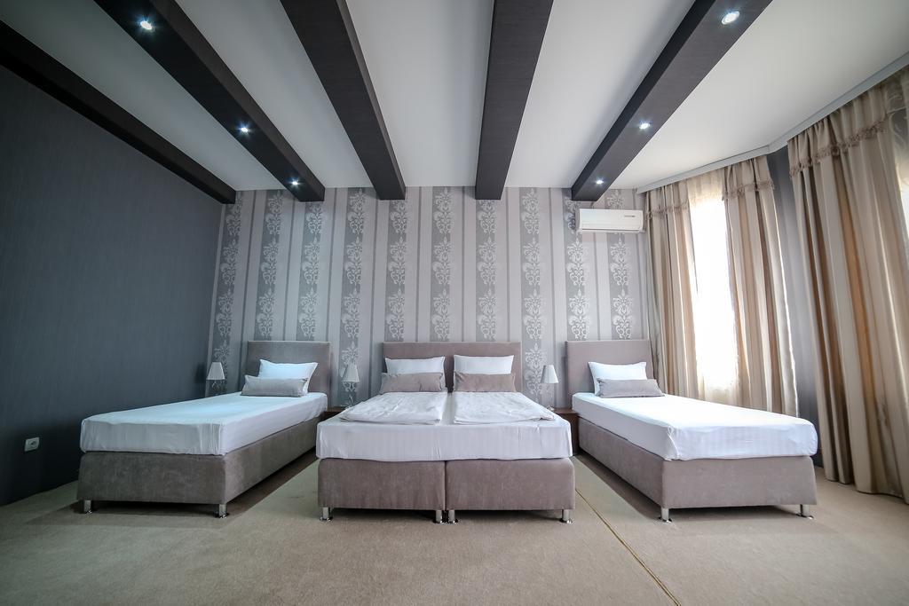 Garni Hotel Radović Kragujevac Exterior foto