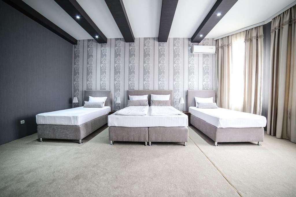 Garni Hotel Radović Kragujevac Exterior foto